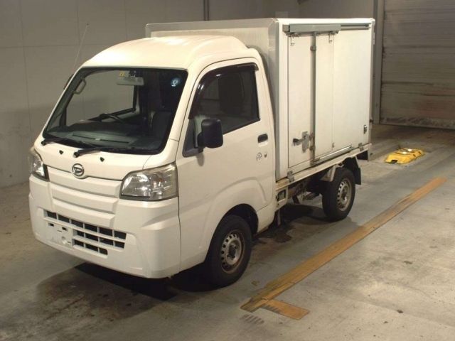 4221 DAIHATSU HIJET TRUCK S500P 2015 г. (TAA Kyushu)